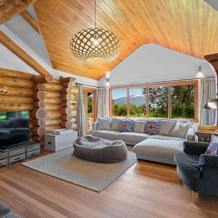 The Log House Villa Уанака Екстериор снимка